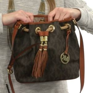 MICHAEL Michael Kors Marina Drawstring  Signature Brown Bucket Shoulder Bag